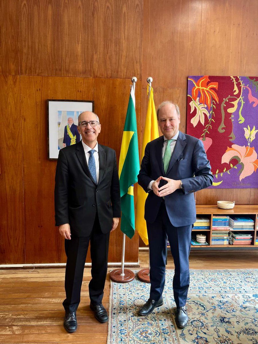 Willem van de Voorde (@willem_vdvoorde) on Twitter photo #COP30 will take place in a context of geopolitical turbulence and increasing climate change. Grateful for interesting exchanges with various teams working hard at 🇧🇷 presidency of summit… <a href="/BelgiumMFA/">🇧🇪 Belgium MFA</a> <a href="/BEembassyBrazil/">Bélgica no Brasil</a> #COP30 will take place in a context of geopolitical turbulence and increasing climate change. Grateful for interesting exchanges with various teams working hard at 🇧🇷 presidency of summit… <a href="/BelgiumMFA/">🇧🇪 Belgium MFA</a> <a href="/BEembassyBrazil/">Bélgica no Brasil</a>