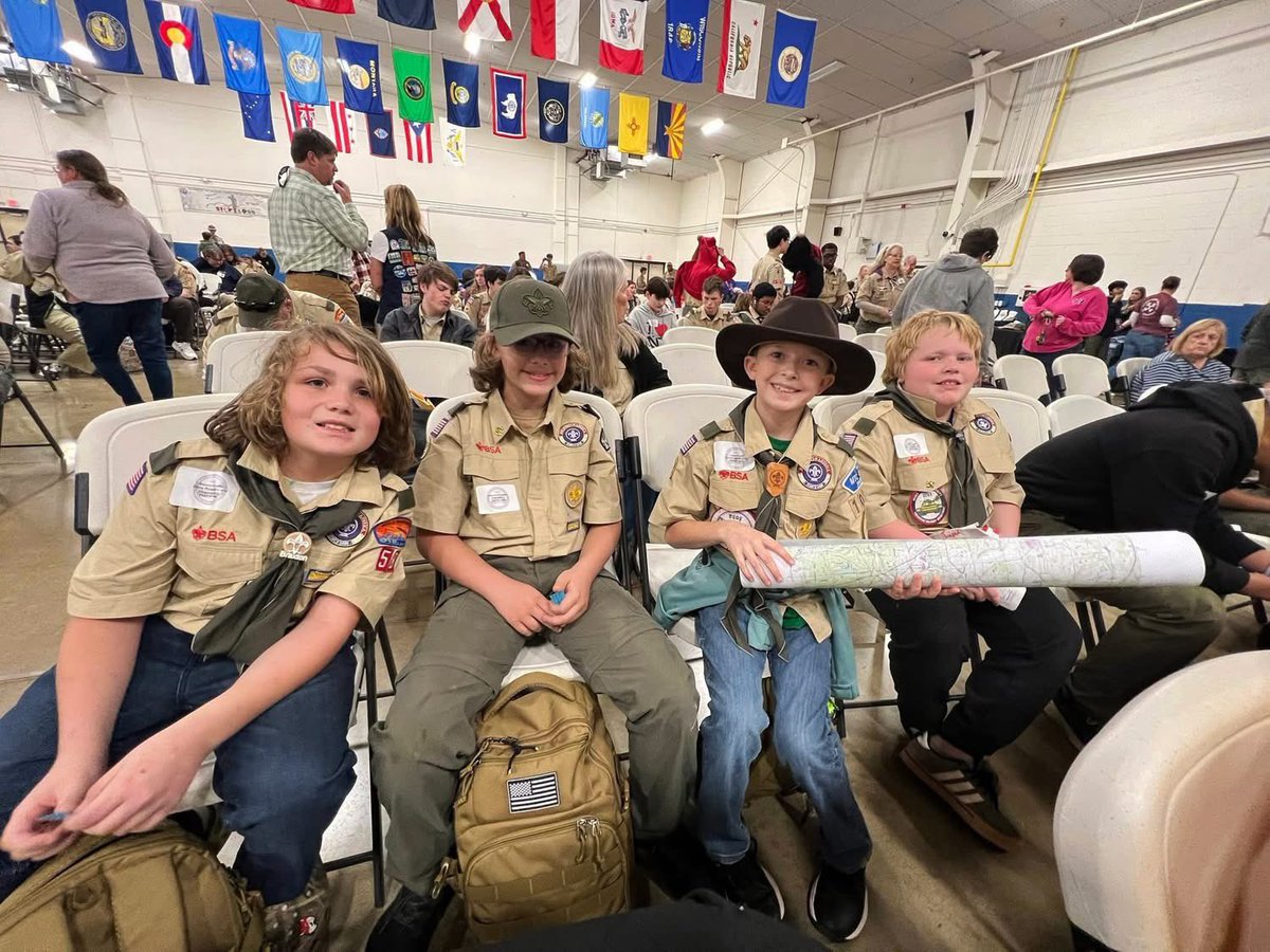 TNMilitaryDept's tweet image. This past weekend, the Tennessee Military Department hosted its 4th Annual Merit Badge University for nearly 300 Scouts who wanted to live up to their motto, “be prepared.”
Story here: tn.gov/military/news/…
#tennesseenationalguard