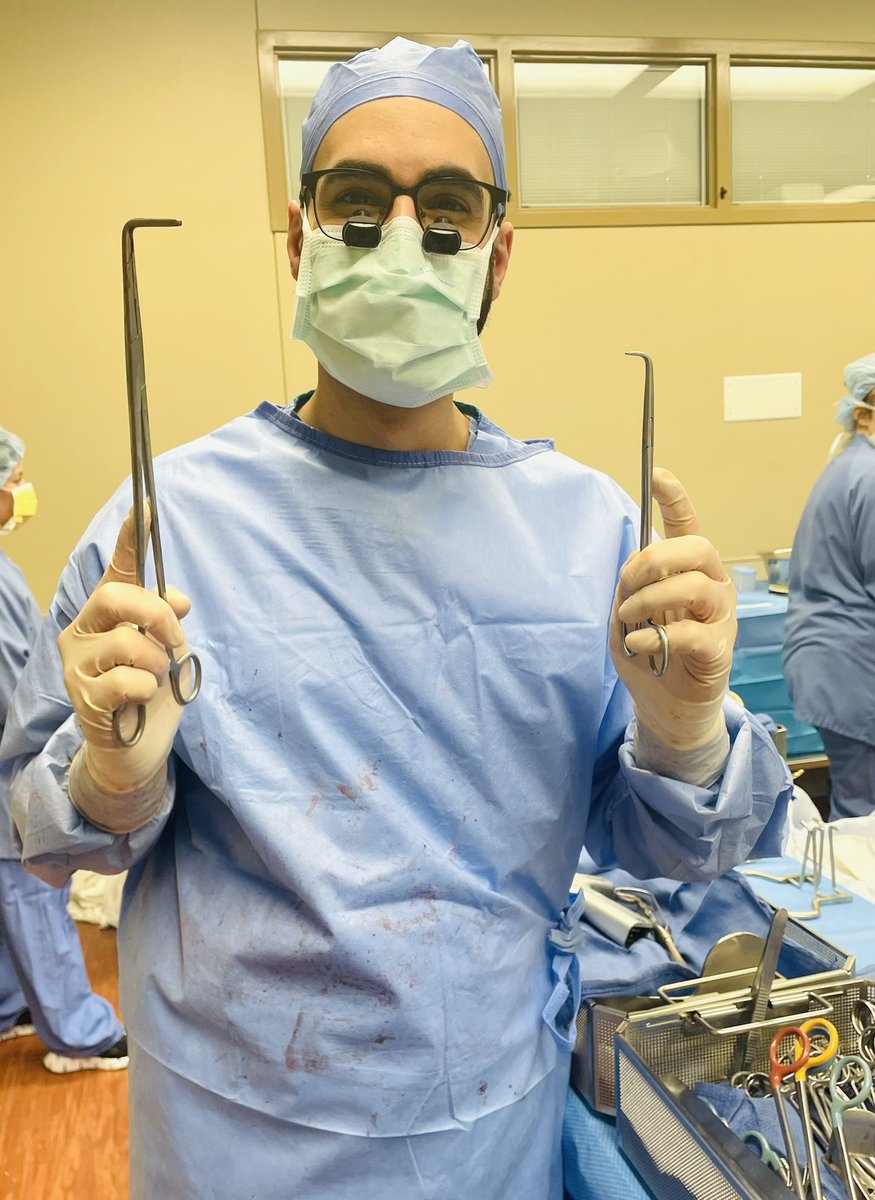 Sami Shoucair, MD MPH MS (@samishoucair) on Twitter photo Me: “Can I have a large right angle?”
Wisconsin: “Say less.”
They don’t mess around in Wasau #Wisconsin. Everything is bigger in transplant. <a href="/me4_so/">SoMe4Surgery</a> #surgery #procurement Me: “Can I have a large right angle?”
Wisconsin: “Say less.”
They don’t mess around in Wasau #Wisconsin. Everything is bigger in transplant. <a href="/me4_so/">SoMe4Surgery</a> #surgery #procurement