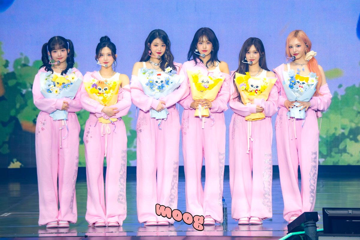 0406 팬콘 2일차

아이브랑 미니브랑🧸

#IVE #아이브 
#IVE_SCOUT