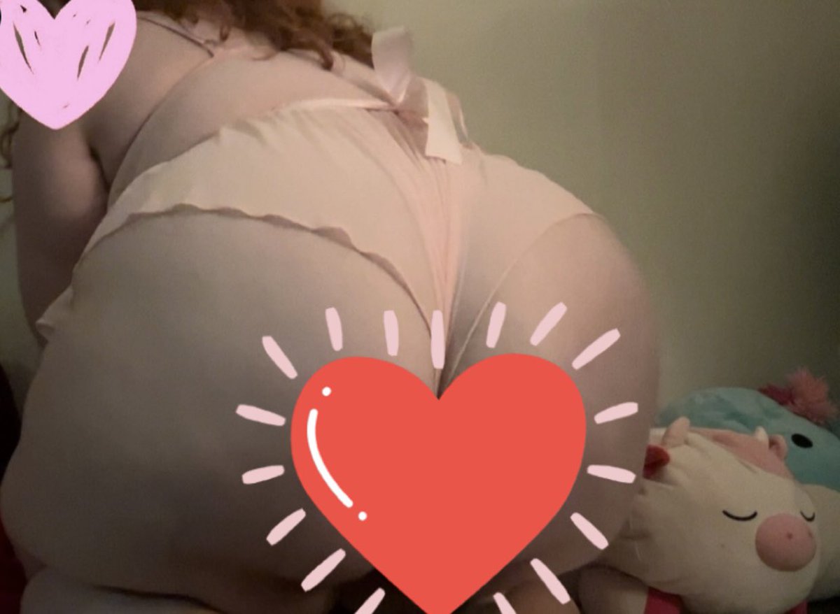 _celestedarling's tweet image. Come join me✨

First video up on OF 😘

#BBW #SSBBW #Thick #Curvy