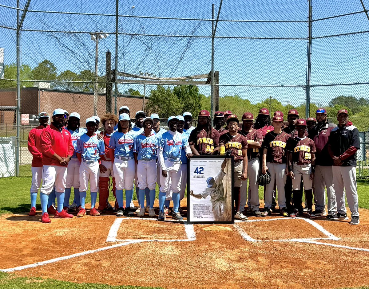 This past Saturday, Austin-East Baseball Traveled down to Chattanooga to <a href="/TynerbaseballTN/">Tyner HS Baseball</a> for a matchup between 2 inner city programs.  Looking forward to continuing this relationship, but also wanting to make sure that we honor Jackie Robinson on this day. #2800Baseball