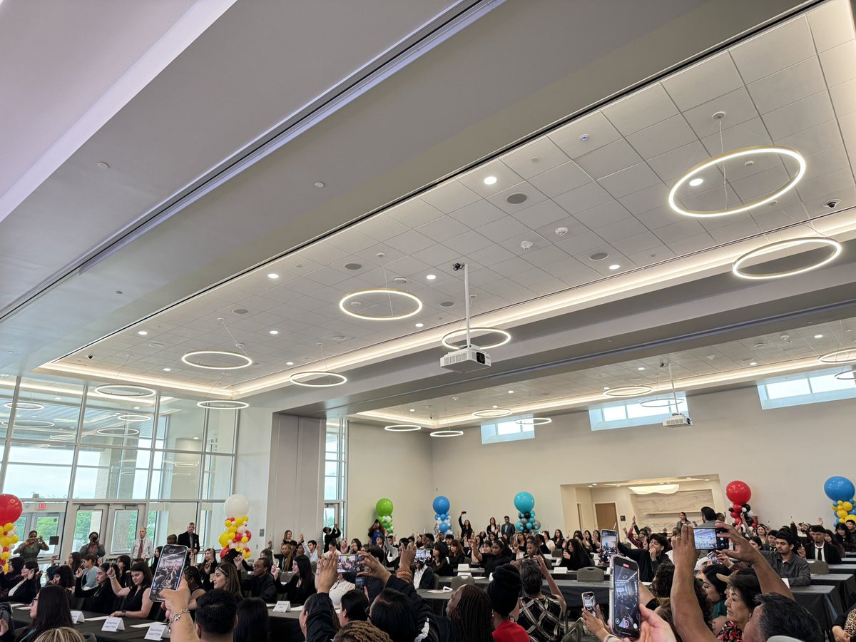 Claudia Turcios 🇸🇻 🇧🇿 (@valeriaturcios) on Twitter photo "Add value,subtract negativity, and multiply hope" <a href="/drgoffney/">Dr. LaTonya M. Goffney</a> message to future teachers and leaders <a href="/AldineISD/">Aldine ISD</a> #AldineImpact <a href="/AldineCTE/">Aldine CTE</a> "Add value,subtract negativity, and multiply hope" <a href="/drgoffney/">Dr. LaTonya M. Goffney</a> message to future teachers and leaders <a href="/AldineISD/">Aldine ISD</a> #AldineImpact <a href="/AldineCTE/">Aldine CTE</a>
