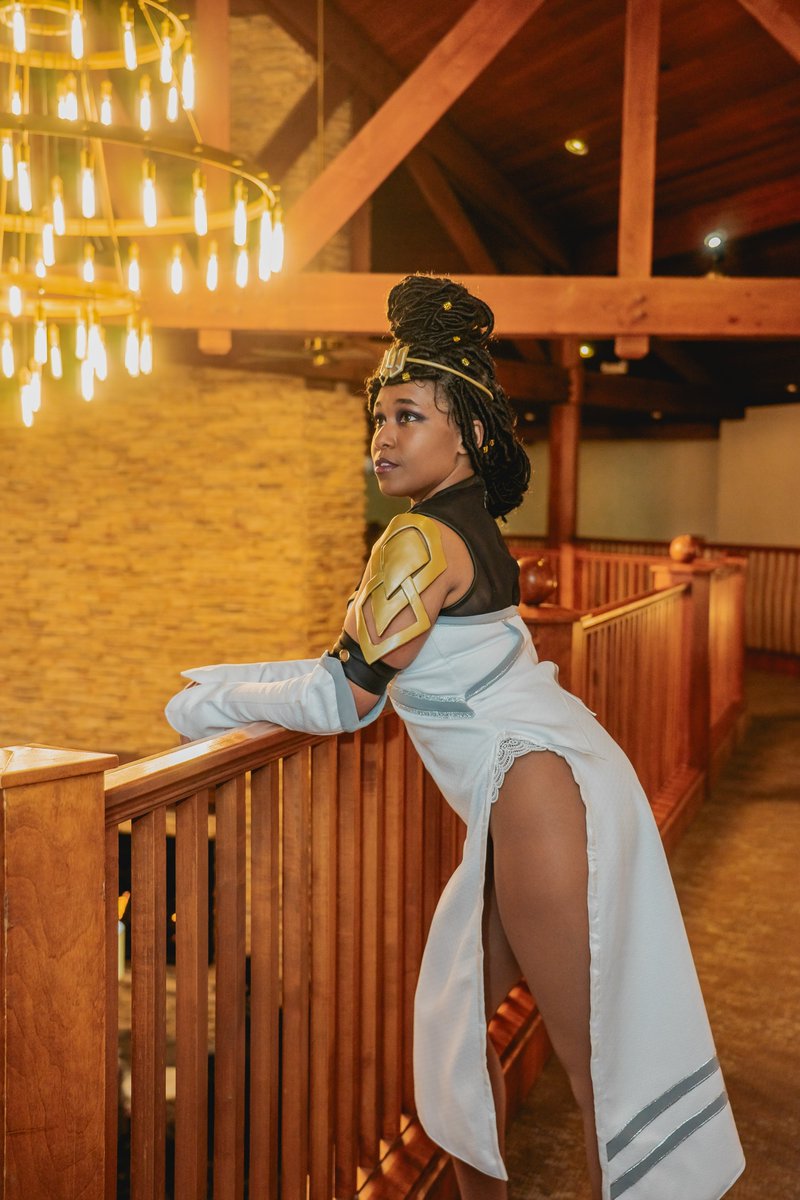 Akakioga's tweet photo. Do cosplays count?🫰🏾✨ https://t.co/bqUN3pgTjp