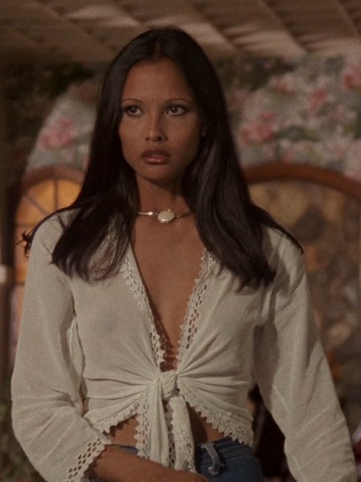 Yashirin kamerada turmush qurgan ayol bilan haqiqiy jinsiy aloqa