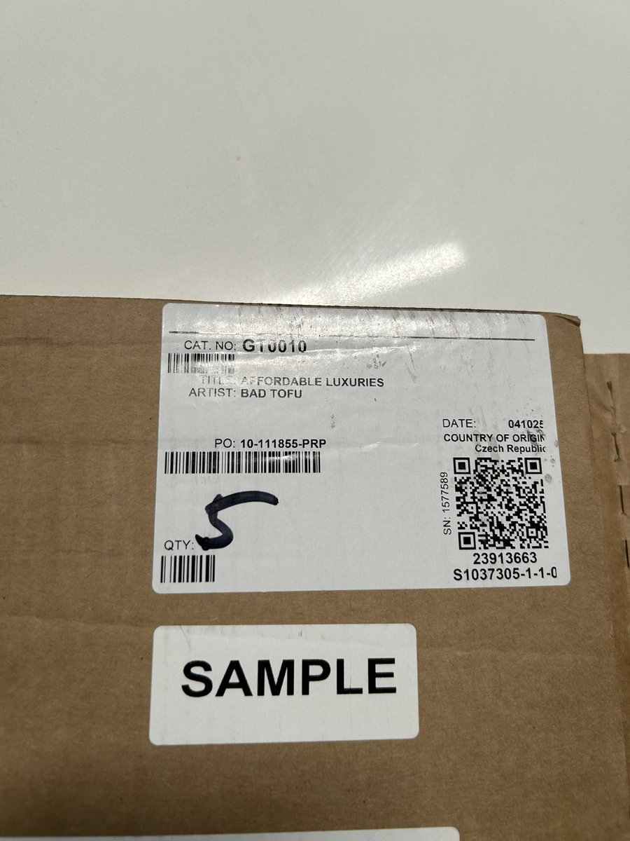 MILCMANE's tweet image. Affordable Luxuries vinyl otw