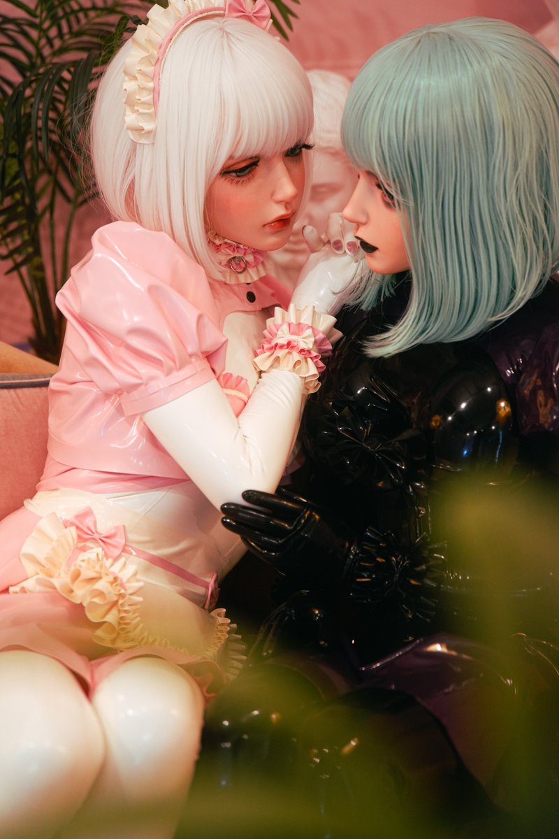 🩷

with <a href="/rubber_suima/">Suima睡魔</a> 
latex suit <a href="/MeowLatex/">海苔喵呜(MEOW LATEX)</a> 
Maid Costume <a href="/L_Lina_momo/">♛ L i n a " ﾘｰﾅ "【公式】</a>