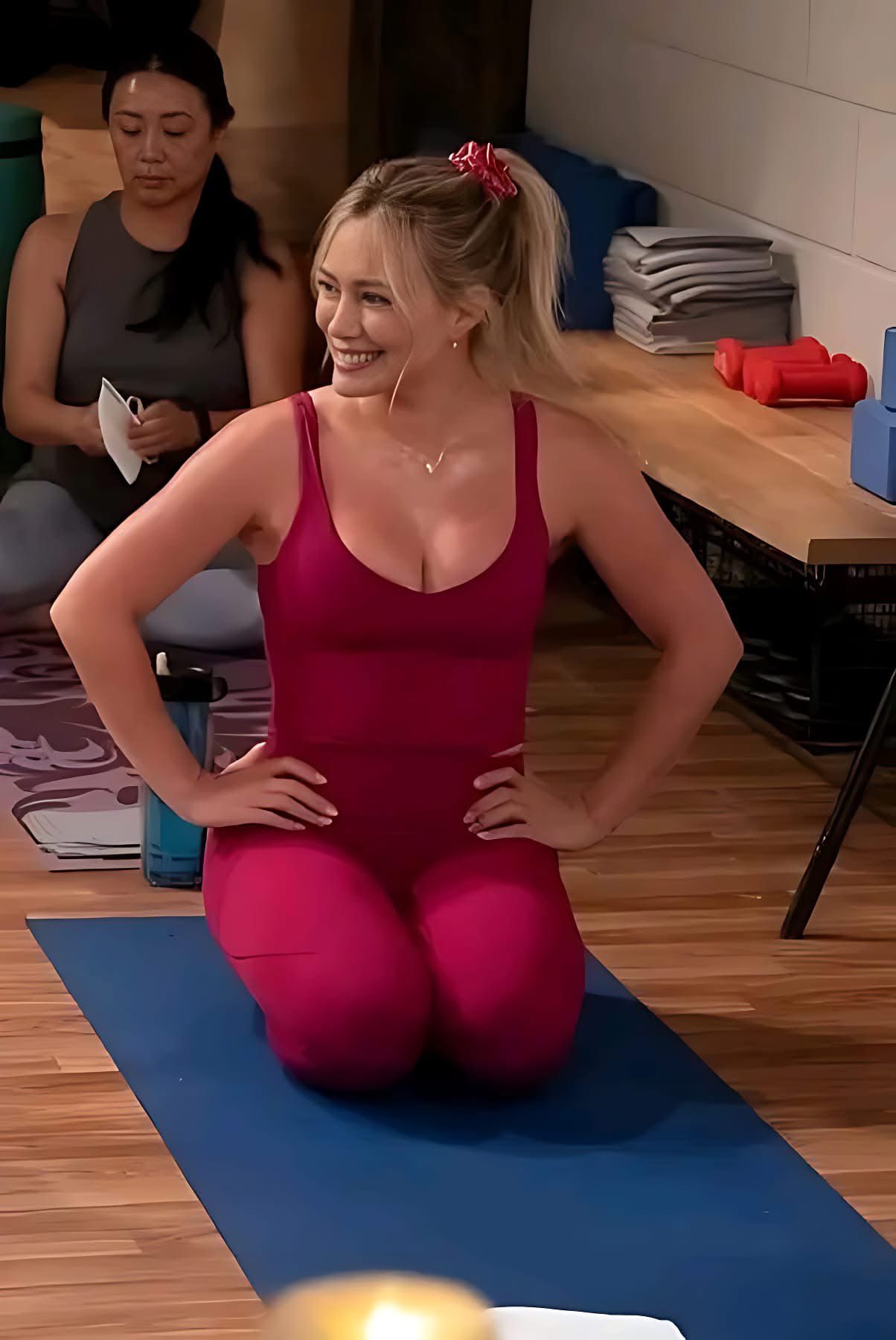 Hilary Duff yoga  / X