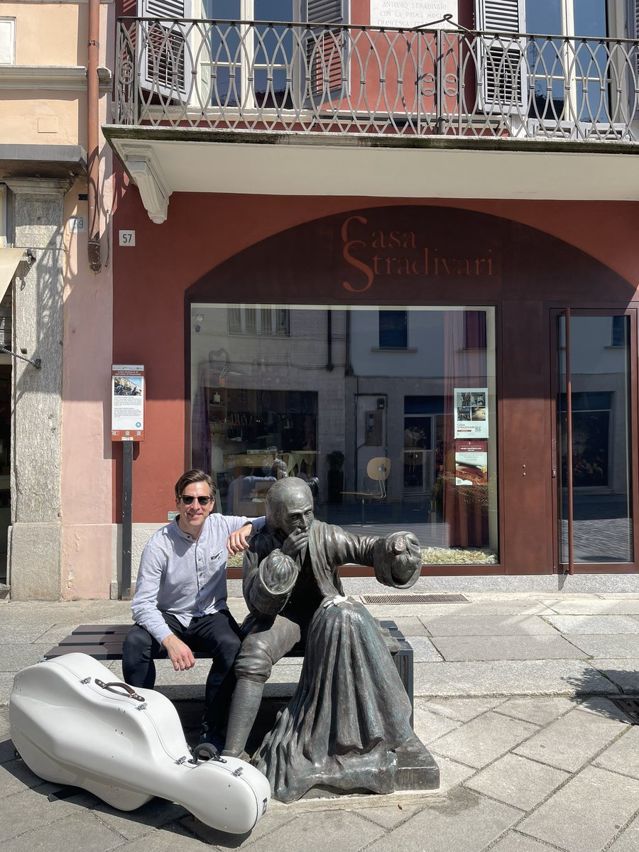 Dream Trilogy complete! Journeys to Rome (Tecchler 2014), Venice (Montagnana 2018), &amp; Cremona (Stradivarius 2025). 1/3 Picture with the owner of the apartment block where Tecchler worked in Rome 2/3 on a boat in Venice the home of Montagnana 3/3 outside Casa Stradivari in Cremona