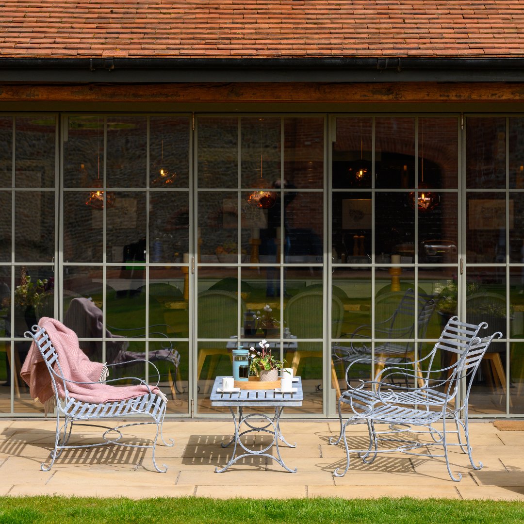 Our casual furniture range brings laid-back comfort and timeless design to your outdoor space. Perfect for slow mornings, long lunches, and evenings that stretch into dusk, each piece is crafted for effortless style and everyday ease.