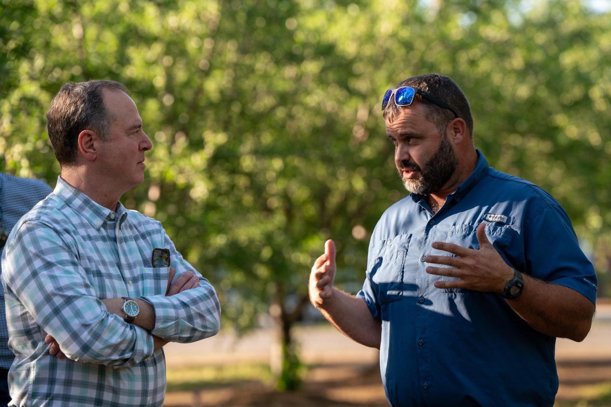 SenAdamSchiff's tweet image. I'm up in Chico meeting with farmers – listening to their concerns and discussing how I can support the great work going on in Butte County from my position on the Senate Agriculture Committee.
Thanks for the tour, @ButteCFB.