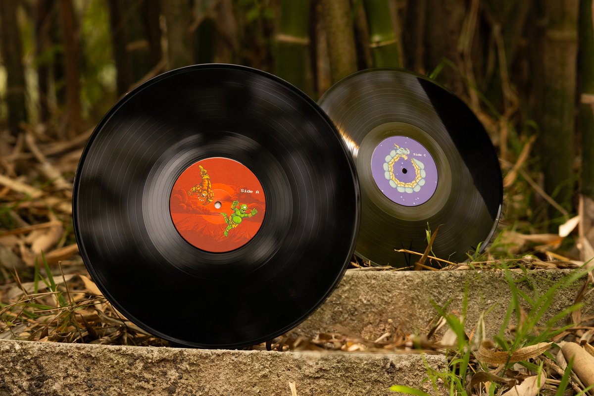 NEW: The ancient scrolls have revealed a new prophecy… a Messenger 2xLP REISSUE! 📜

Jam out to this ninja-sword-swinging, demon-slaying soundtrack by Rainbowdragoneyes, packaged in stunning art by Peter Mohrbacher. 🥷

Live Thursday, 4/17 @ 9AM PT: bit.ly/8bit-messenger…