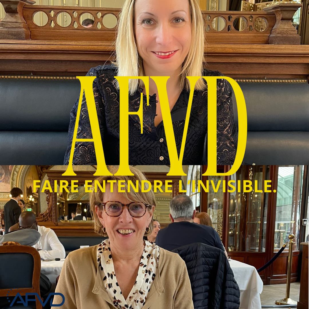 Un grand merci à Lorène et Oriane pour ce bel échange autour de notre partenariat avec <a href="/_Mapatho/">Mapatho</a> !
Un pas de plus pour mieux accompagner les personnes vivant avec des douleurs chroniques.
Mapatho, c’est l’appli collaborative qui aide les patients