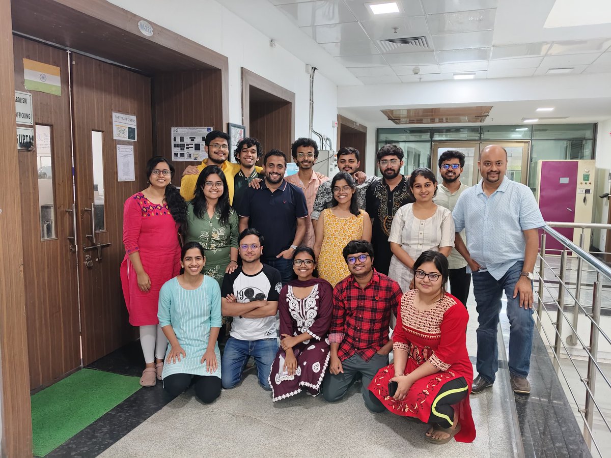 CopperBioGroup's tweet image. Celebrating our trafficking legacy : 8 years and counting 🥳
@iiserkol #MembraneTraffickers #Microscopy
