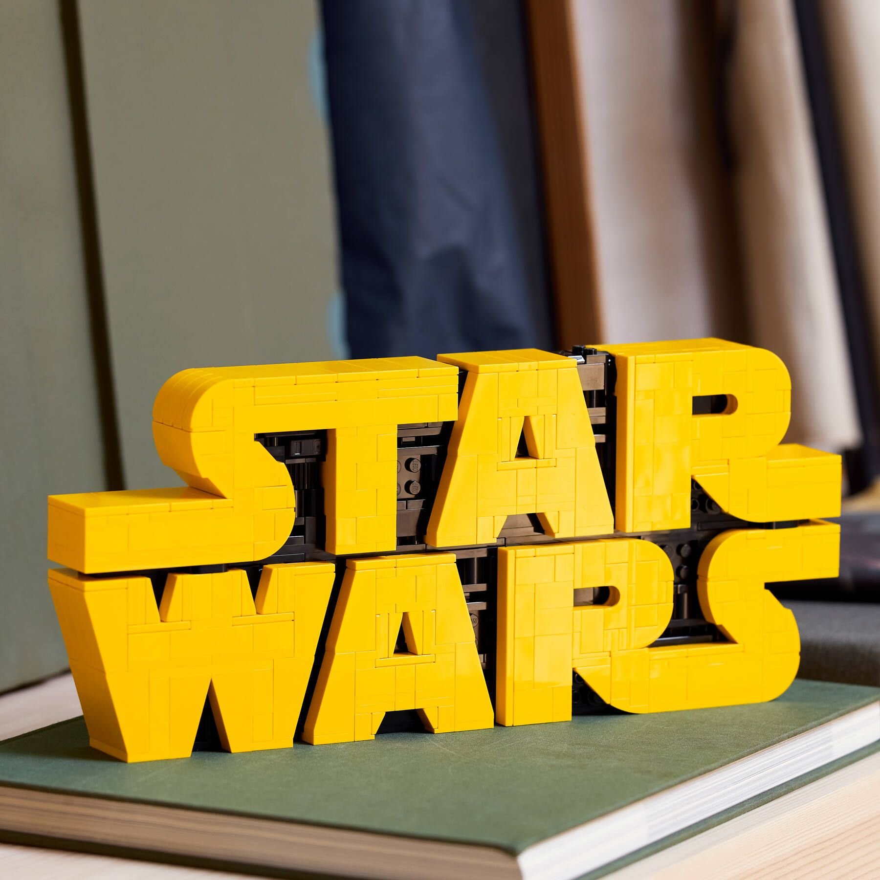 Star Wars Logo Bookend Gentle Giant | eBay