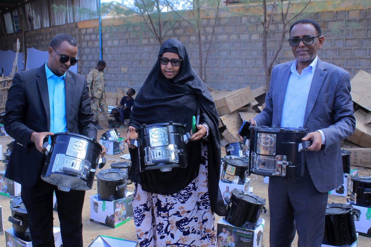 dini_haji's tweet image. The MoECC-SWS distributed 1,700 energy-saving jikos as part of its broader climate mitigation strategies &amp;amp; Support Climate Action Efforts.These jikos funded by under #CSFP project, aiming to address pressing environmental/health challenges in #SWS.Thanks to @BMZ_Bund &amp;amp; @giz_gmbh