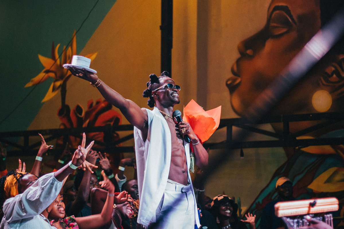 ras_amor's tweet image. I am just here to say a BIG THANK YOU ‼️
Amortals Live I was a whole movie. A night that will always live in my heart.
I’m so grateful for my band, my team, Jägermeister, Home 254, Spellcast Media Choir, my sound guy, my fellow artists and every Amortal who assembled! 🫶🏾
