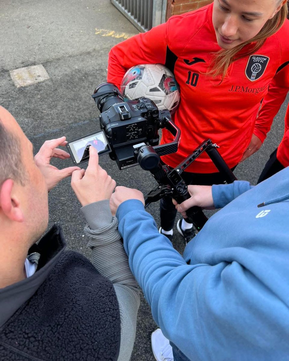 Glasgow Taxis Ltd tweet media