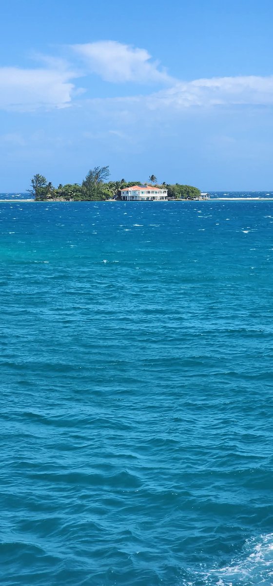 Anniercalix5's tweet image. #AParadise!!!🎯🙏🏻😇😉😘🤗🥰😍❤️🦀🇭🇳🏖🍹🍸🍷🙏🏻