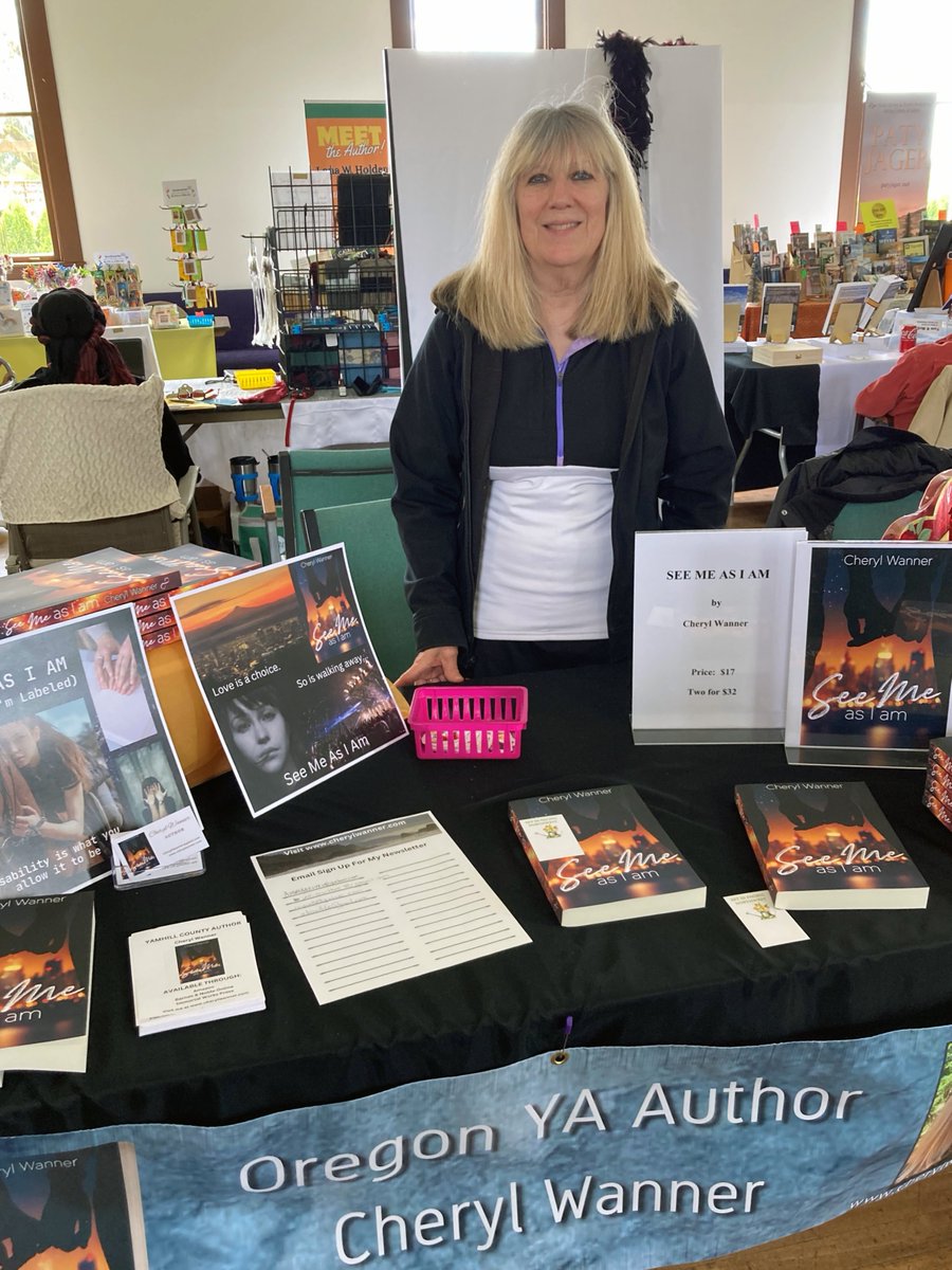 Thanks to everyone who came to the Spring Into Reading Author Fair in Canby, OR. As always, I enjoyed connecting with readers and other writers!

#springintoreading #authorfair #bookfair #canbyoregon @immortalworks