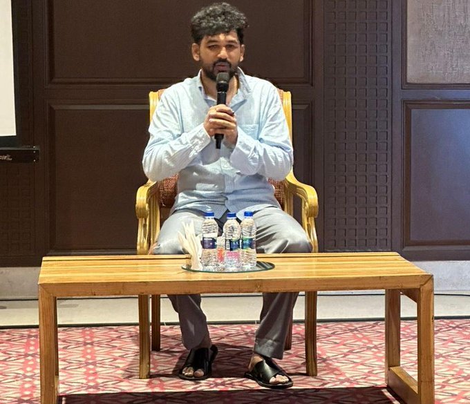 CineStationINC's tweet photo. @hiphoptamizha revealed about his lineups in today's press meet 🔥 
As an actor - A film with #Joe Director - Hariharan Ram
As a music director 
- #MookuthiAmman2  &amp; one more film https://t.co/2vSV9MGBfJ