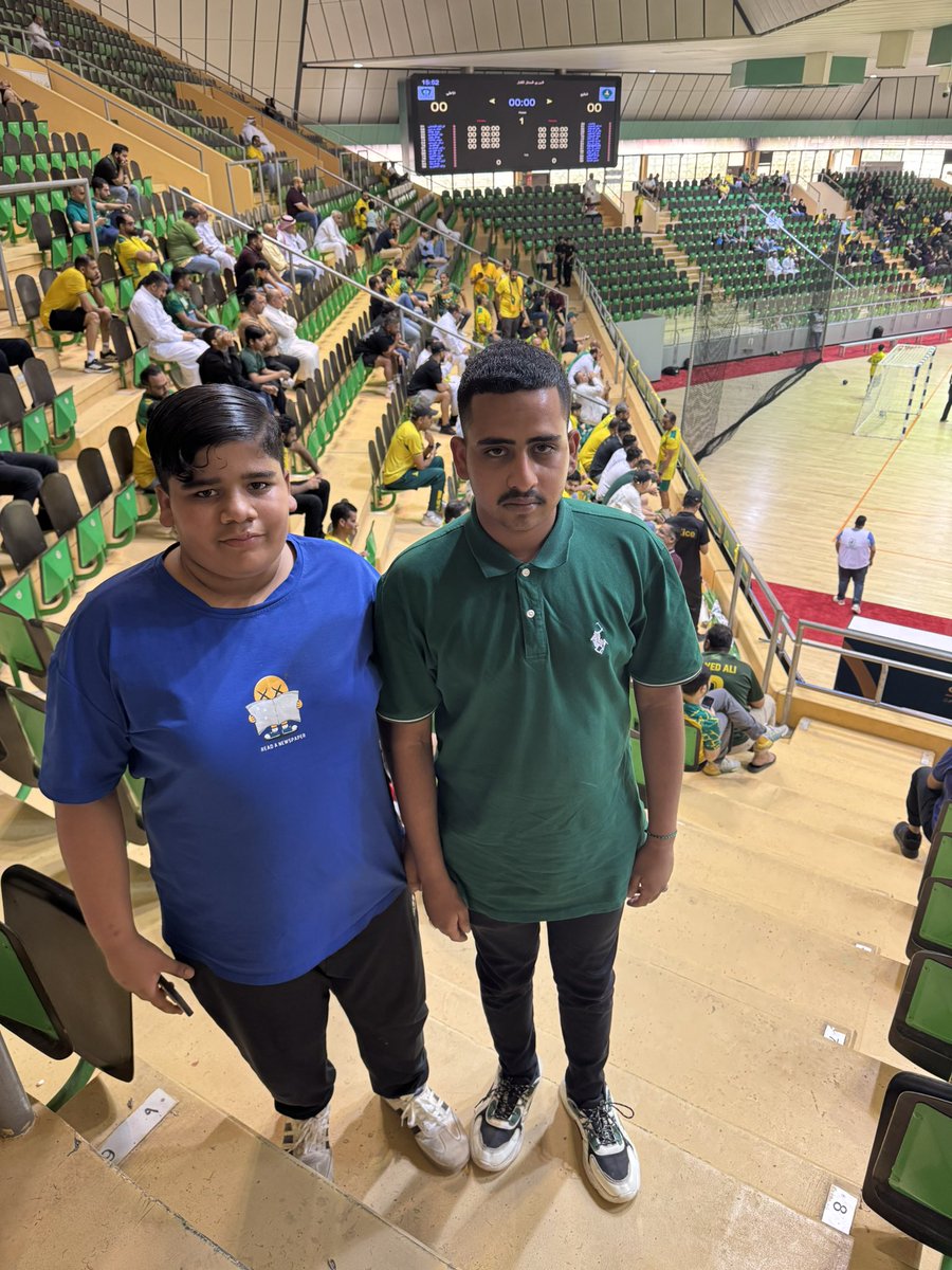 الفوز بسبب تواجد ابناء القديح 🧡🤍💚💛 . الرياضه حلوه لا تخربوها رجاء😁