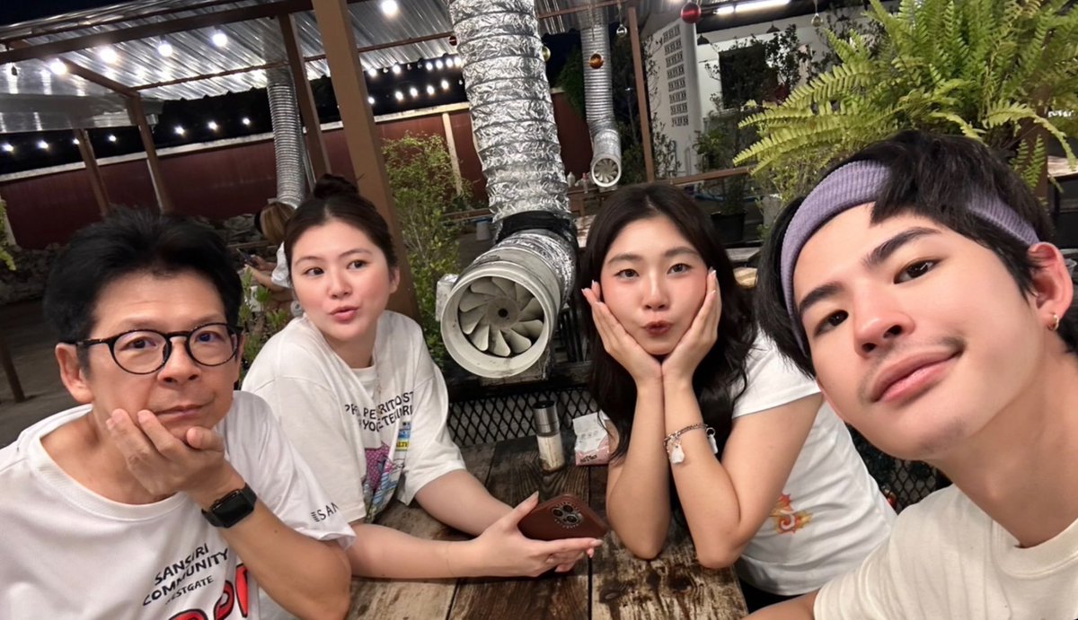 sha🧃 (@geminifourthz) on Twitter photo inilah sosok family man yg ohmti maksud inilah sosok family man yg ohmti maksud
