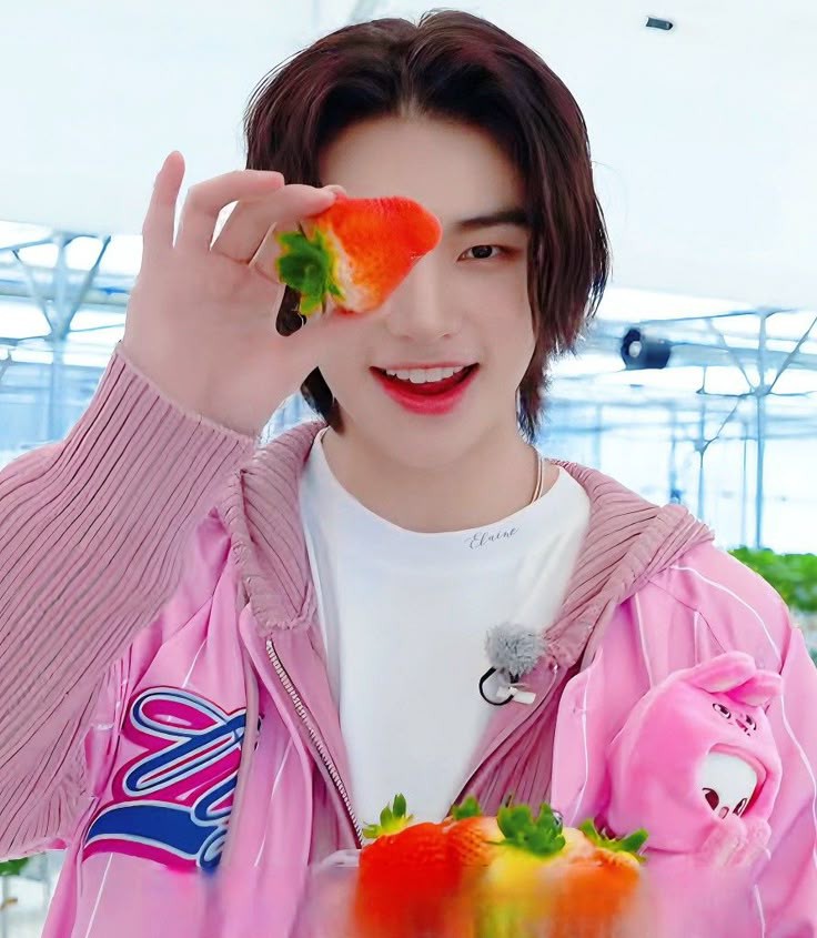 KONKLVSI's tweet photo. ㅤ
ㅤ
𝗜𝗡𝗦𝗧𝗔𝗚𝗥𝗔𝗠 𝗨𝗣𝗗𝗔𝗧𝗘
𝐛𝐨𝐞𝐦𝐢𝐛𝐮𝐥𝐚𝐭 𝘫𝘶𝘴𝘵 𝘱𝘰𝘴𝘵𝘦𝘥 𝖺 𝘯𝘦𝘸 𝘱𝘰𝘴𝘵

Slipped over to the @CAFEVILDOER booth during ishoma break session to try the menu they offered at the festival event. 

more... 

ㅤ https://t.co/9dYNSOrgSE