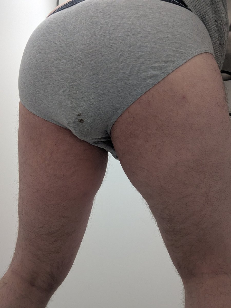 lulsner's tweet photo. So I pooped my pants at work again today 😅🫢 #PatheticLoser #PantsShitter #GuysWhoShitTheirPants #PantyPoop https://t.co/yGx3kldjgg