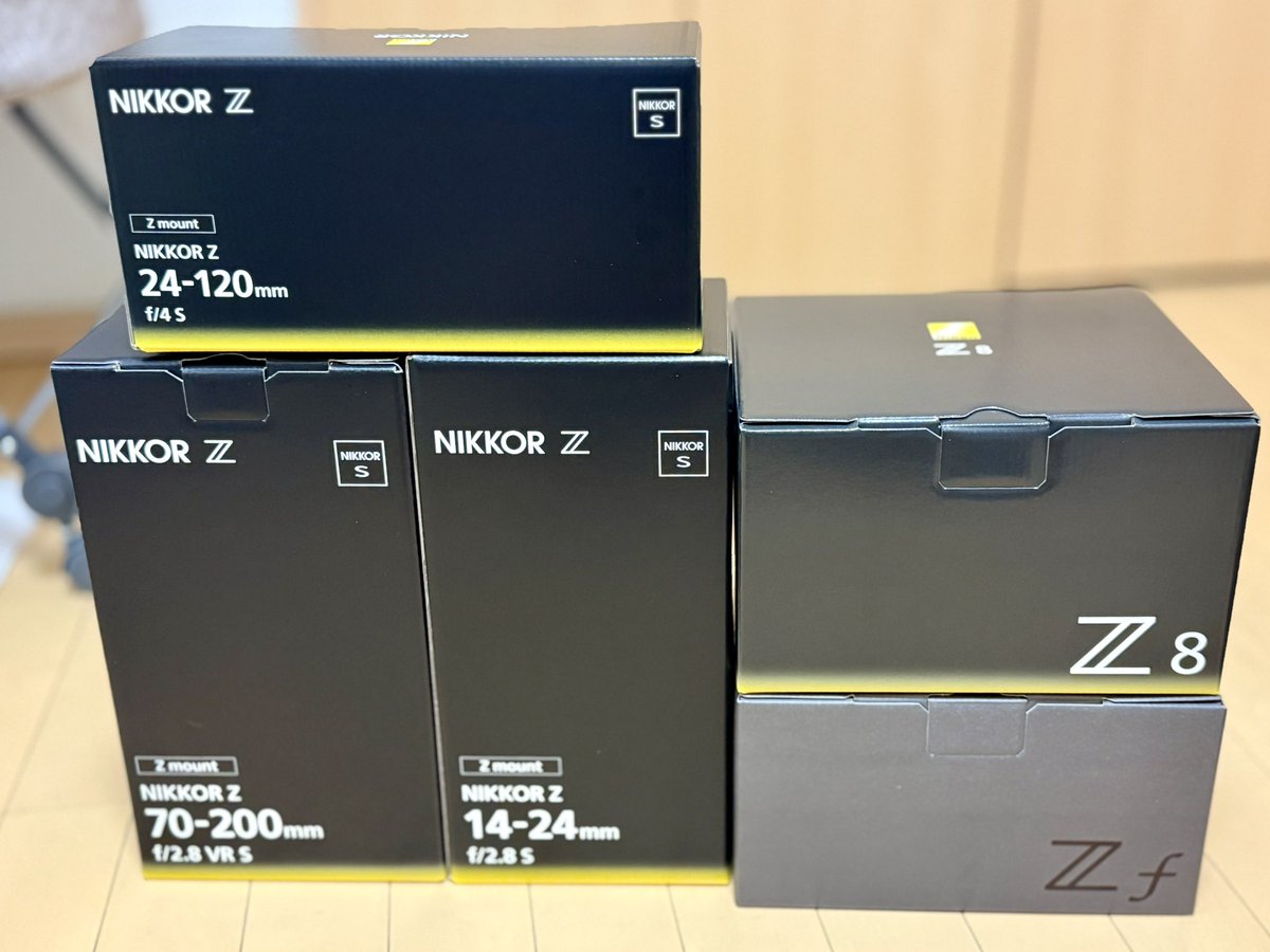 Nobuking_s's tweet photo. a to Z
久しぶりにNikonに帰ってきました！
デカい、重い、カッコいい！
#Nikon https://t.co/D3IctRzCDR