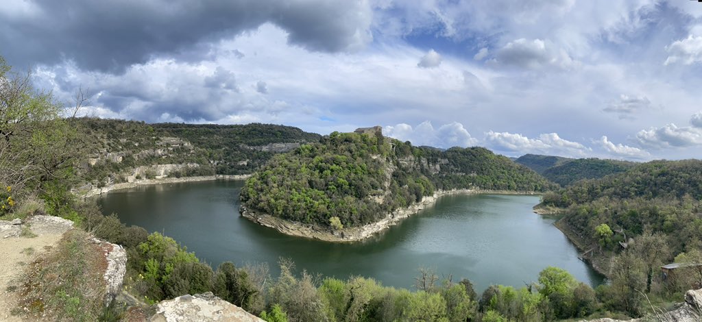 El meandre de Sant Pere de Casserres. Mai l’havia vist des d’aquest costat del Ter.