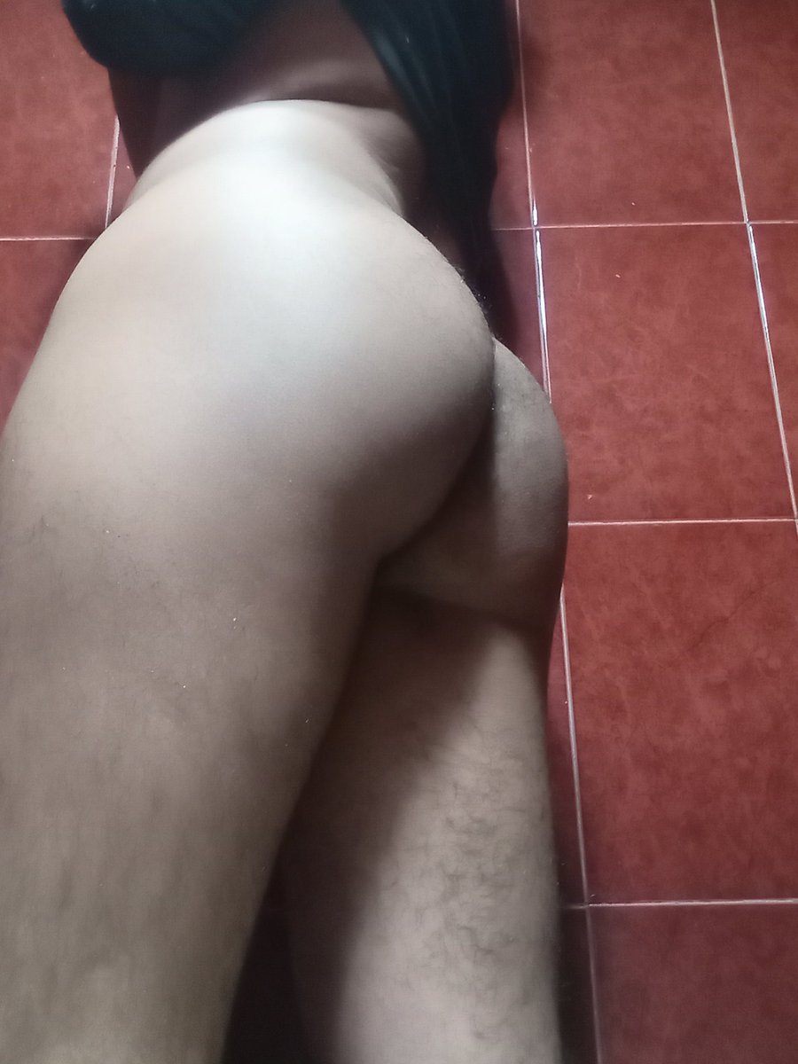 Nne_Bello's tweet photo. A quien le gustaría probarlas un poquito 🙊😘?

Qn dice yo 🔥😋?
#xxx #gaysex #chudai https://t.co/WbPWFlAEY5