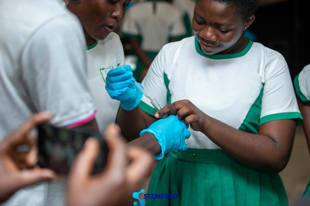 Sir Lomo 🇬🇧 tweet media