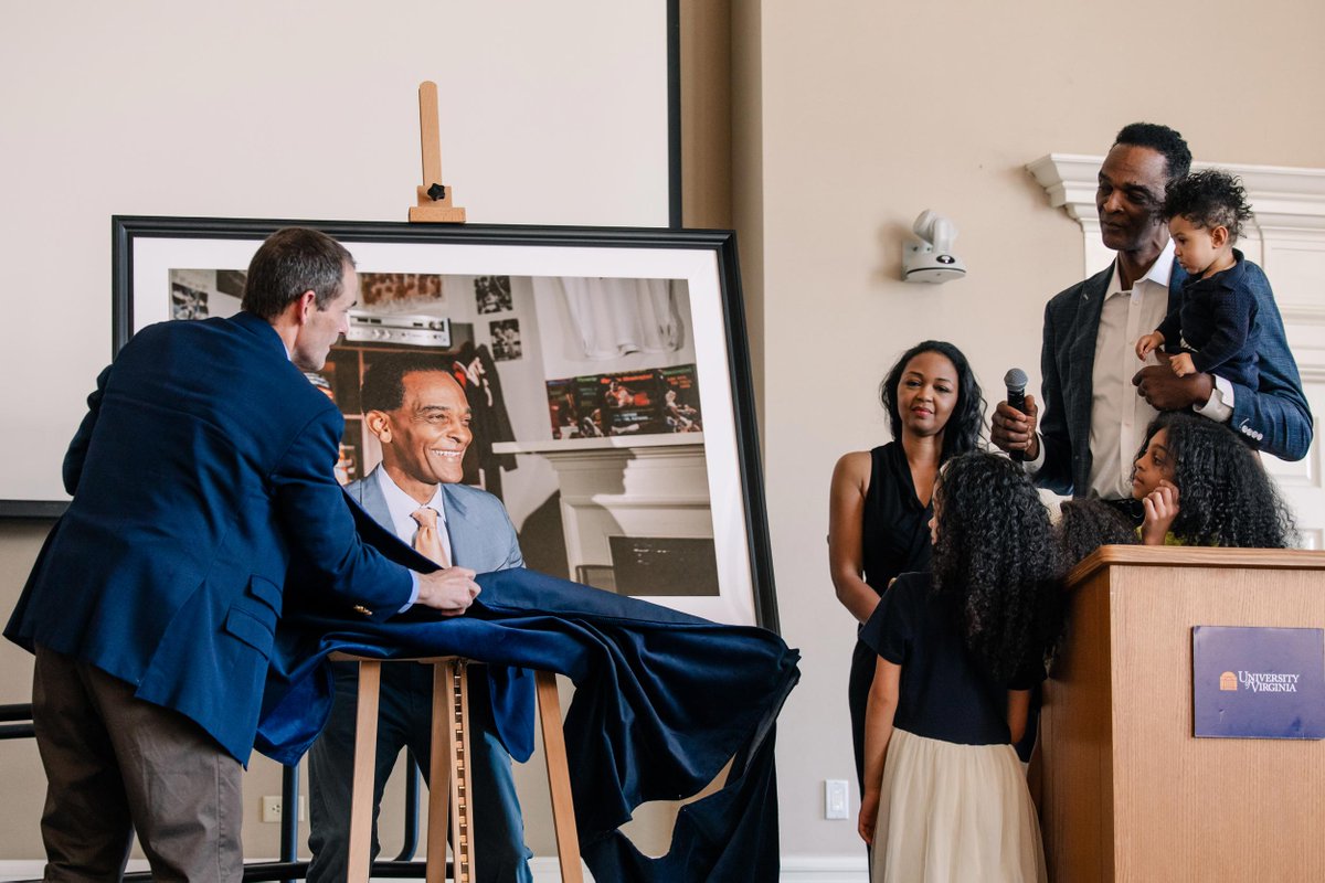 .<a href="/presjimryan/">Jim Ryan</a> revealed Ralph Sampson’s portrait Sunday, honoring <a href="/UVAMensHoops/">Virginia Men's Basketball</a> legend at Newcomb. uvatoday.me/42yN4qj