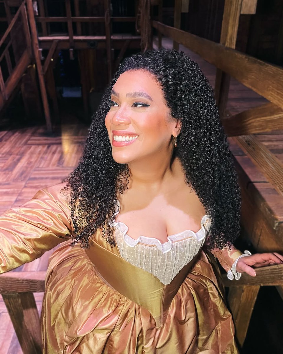 Our dearest, Angelica 💛 

📸 : Chasity Crisp
#HamiltonTour
