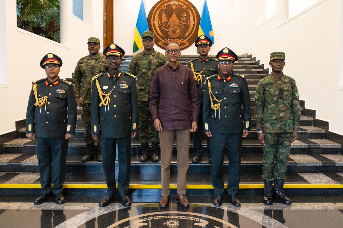 President Kagame also met with Chief of General Staff of the Ethiopian National Defence Force (ENDF), Field Marshal Birhanu Jula and his delegation, who are in Rwanda for a working visit.