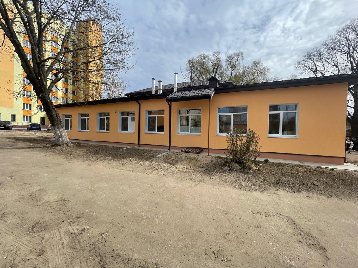 LV_Ukraine's tweet image. Латвія 🇱🇻  оновлює ще два об&apos;єкти соціальної інфраструктури
1) приміщення дошкільного навчального закладу №19 2) харчоблоку Чернігівської обласної дитячої лікарні. 

Реалізація проекту є прикладом чудової командної роботи - проект був реалізований c @UNDPUkraine 

#LATDEV