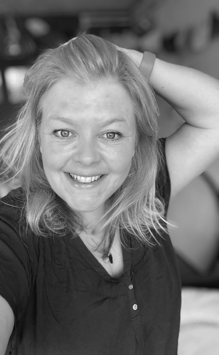 Annette Dölle tweet media