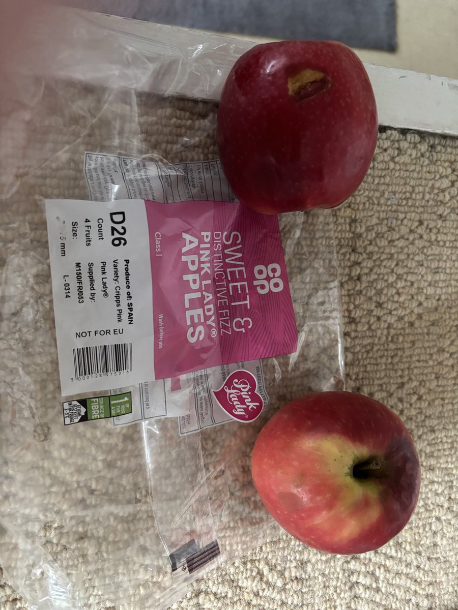 Won’t be buying #coop fruit again. 3 out of 4 apples were not in a good state 🤷🏻‍♀️🤷🏻‍♀️ and were thrown away. #apples #pinklady #fruit #bad #bruised