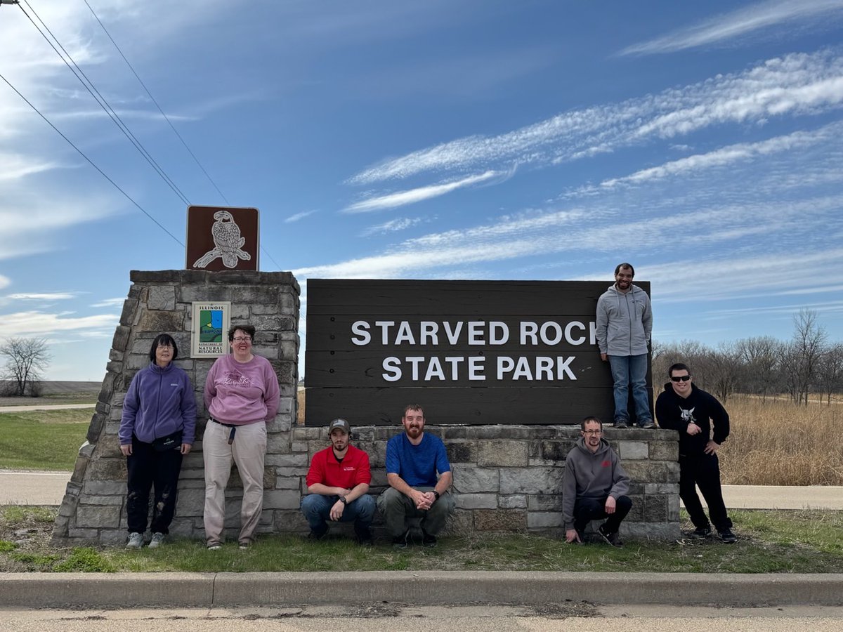 CSSCaresIL's tweet photo. The Intermittent CILA crew hit the trails for an adventure at @StarvedRockPark! 🥾 Experiences like this help build confidence, independence, and connection — all while having fun and being part of their community. 💚 #csscares #bepartofthecommunity #hikingfun @StarvedRockLdge https://t.co/mwvBikEf1y