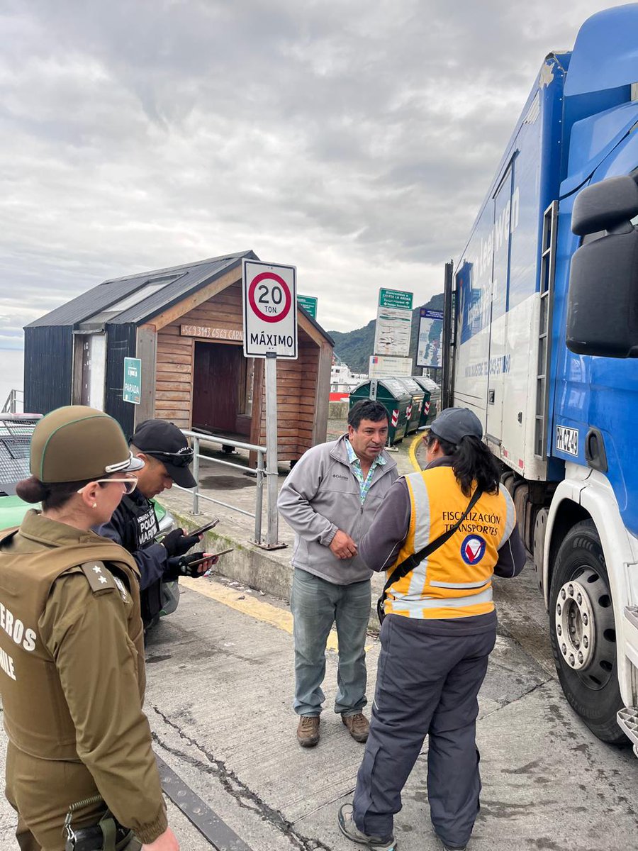 Carabineros Región de Los Lagos tweet media