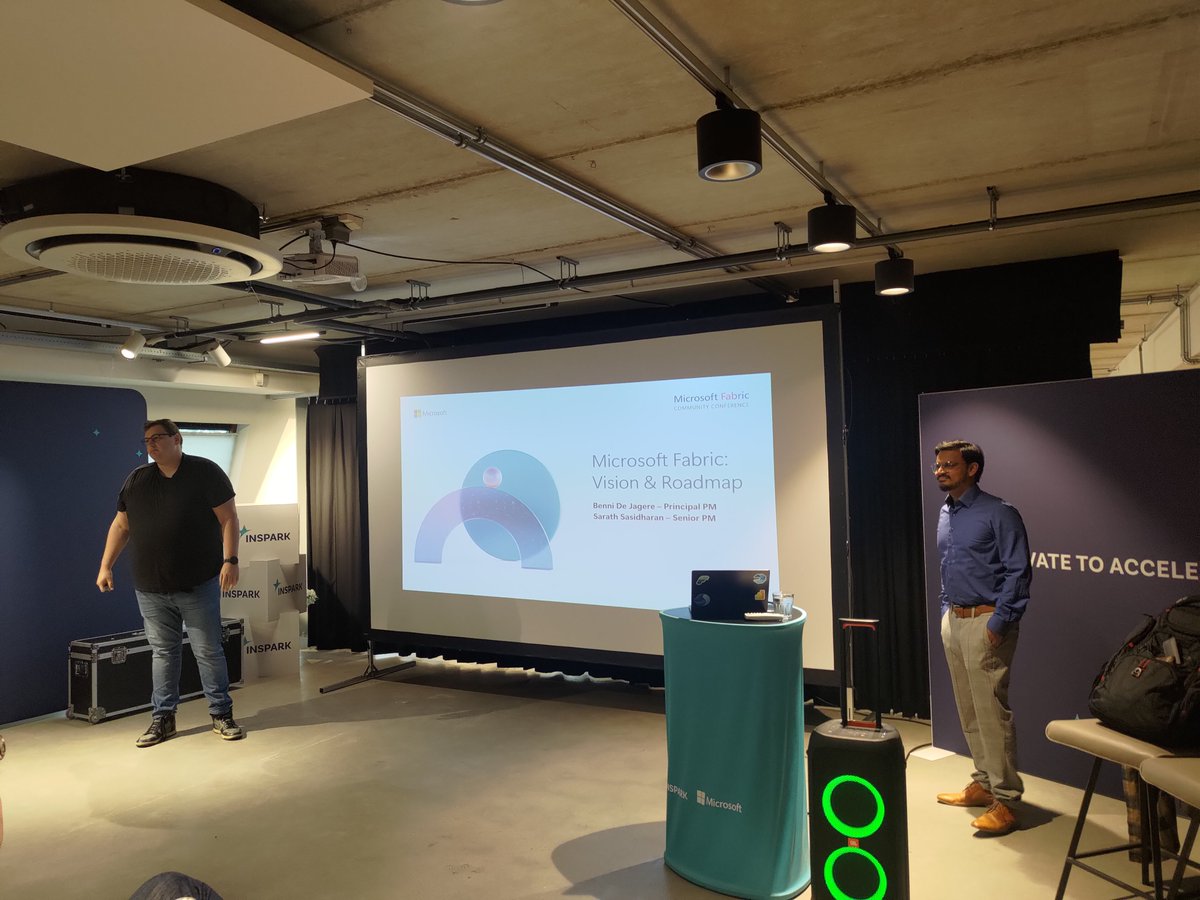 Starting off tonight is Sarath Sasidharan and Benni De Jagere doing a round-up of #FabCon announcements 
#MicrosoftFabric