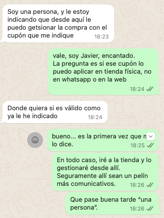 ready42night's tweet photo. Hola @maxcolchon, he intentado resolver una duda por WhatsApp y la atención ha sido tan impersonal y confusa que he acabado más perdido que al principio. ¿Tan difícil es una respuesta directa y cercana? Compartiré capturas para que se entienda lo surrealista de la conversación. https://t.co/KFbwKEyrTO
