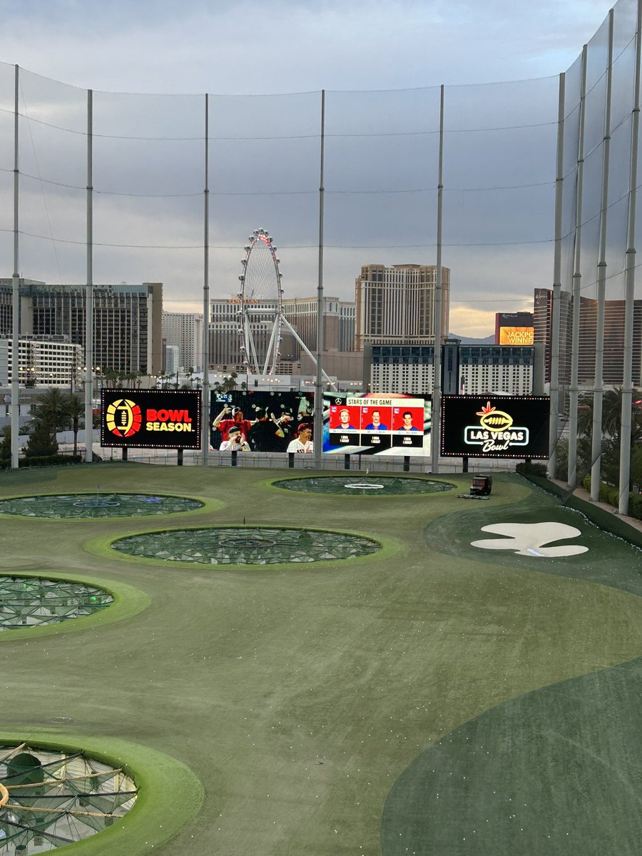 The Snoop Dogg Arizona Bowl By Gin & Juice (@thearizonabowl) on Twitter photo Vegas Baby! We always say football is family and we are so happy to be back with all 40 plus Bowl families in Las Vegas for the <a href="/BowlSeason/">Bowl Season</a> annual meetings. What happens in Vegasā¦is coming to a Bowl near you! #vivalasbowlseason Vegas Baby! We always say football is family and we are so happy to be back with all 40 plus Bowl families in Las Vegas for the <a href="/BowlSeason/">Bowl Season</a> annual meetings. What happens in Vegasā¦is coming to a Bowl near you! #vivalasbowlseason