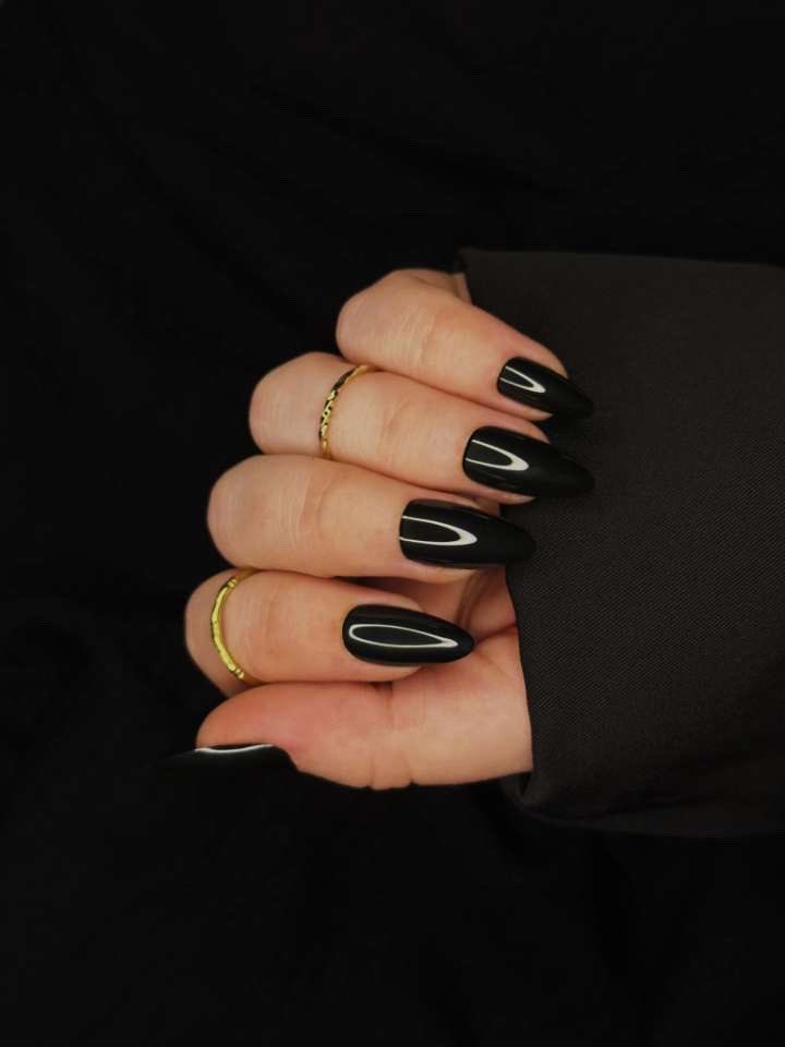 2611sunshine's tweet photo. Bonjour ! Je me permets de vous partagez le contenu de mon amie qui me tient à cœur.

Elle vient d’ouvrir sa boutique de faux ongles aujourd’hui et j’aimerai lui donner plus de visibilité si c’est possible.

Pouvez-vous RT s’il vous plaît ❤️‍🩹

Le site : https://t.co/xz7mYKui1V https://t.co/Efvbtxk9Tz