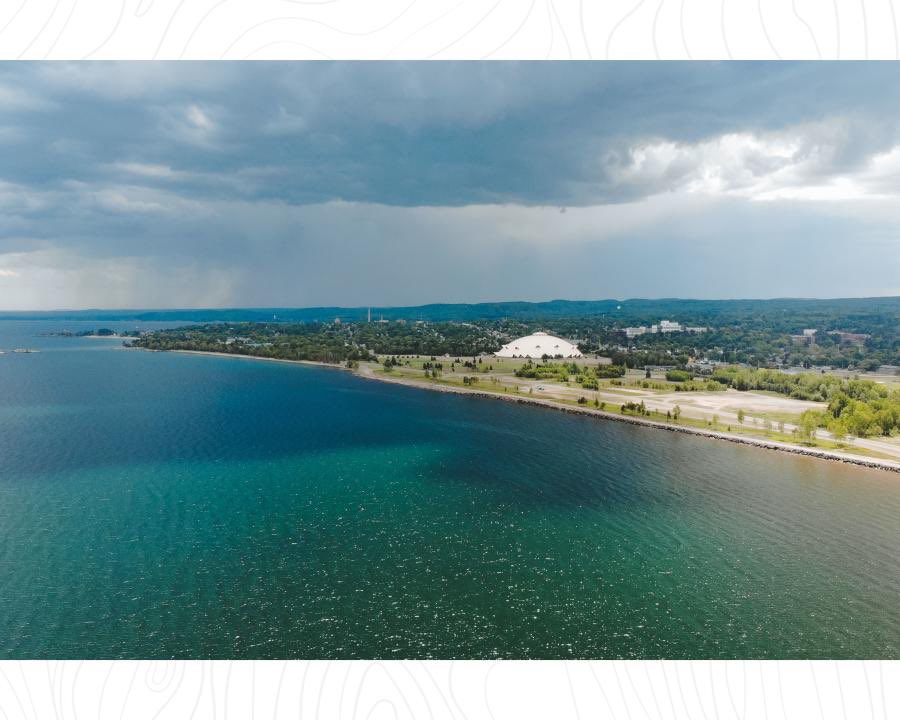 Small College Hoops (@smchoops_) on Twitter photo 🚨Small College Hoops program OTD🚨
🏀Northern Michigan🏀
D2 program in the GLIAC conference. Located in Marquette, MI. Population (22K) The Wildcats finished this past season 22-10 and clinched a NCAA DII tournament birth. Wildcats are lead by Coach Majkrzak!
<a href="/NMUMensBBALL/">Northern Michigan Men's Basketball</a> 🚨Small College Hoops program OTD🚨
🏀Northern Michigan🏀
D2 program in the GLIAC conference. Located in Marquette, MI. Population (22K) The Wildcats finished this past season 22-10 and clinched a NCAA DII tournament birth. Wildcats are lead by Coach Majkrzak!
<a href="/NMUMensBBALL/">Northern Michigan Men's Basketball</a>