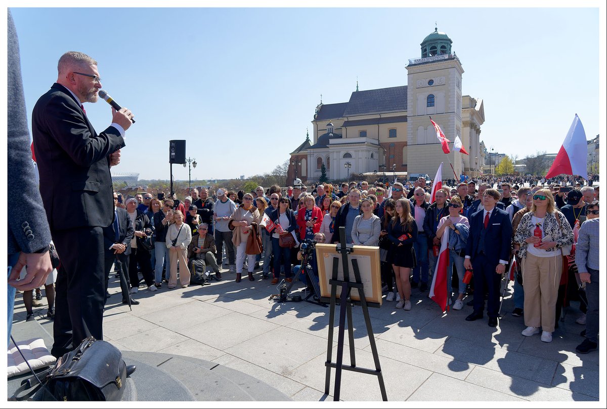 Grzegorz Braun tweet media