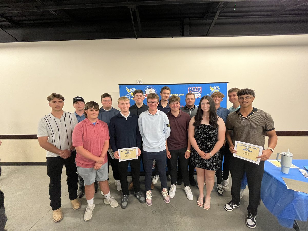 All-Swede Awards ✅

Allison Applequist - Women’s MVP
Mads Hasenschwandtner - Men’s MVP
Dylen Slusser - Most Improved
Daniel DeGeorge - Best Teammate

Proud of this group and ready to finish off the season on a high note!