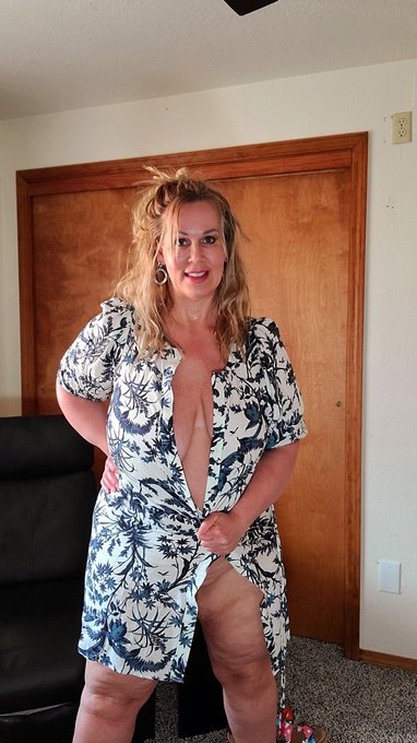 Watch Ursula Tv's leaked NSFW photo on TwXstars