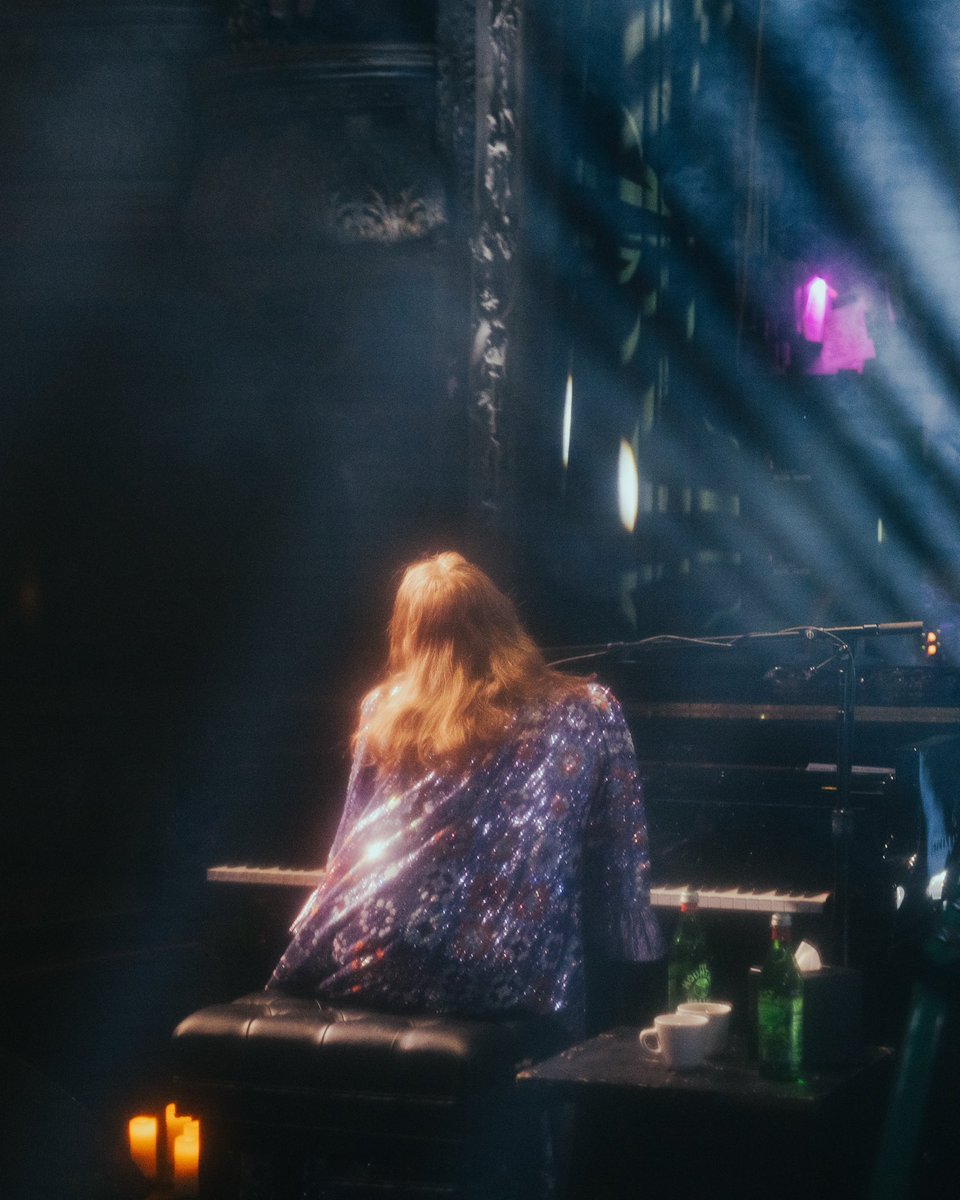 Regina Spektor (@respektor) on Twitter photo Low ticket warning for shows below 🎫✨
Jul 25 - Portland
Jul 26 - Portland
Aug 5 - Austin
Aug 6 - Dallas
Aug 9 - Houston
Rest of Midsummer Daydream dates + all tickets at 10atoms.com/RS-Tour 💐🌱 See you soon 💕
📸 <a href="/EmilyPaige7ate9/">Emily Paige</a> Low ticket warning for shows below 🎫✨
Jul 25 - Portland
Jul 26 - Portland
Aug 5 - Austin
Aug 6 - Dallas
Aug 9 - Houston
Rest of Midsummer Daydream dates + all tickets at 10atoms.com/RS-Tour 💐🌱 See you soon 💕
📸 <a href="/EmilyPaige7ate9/">Emily Paige</a>